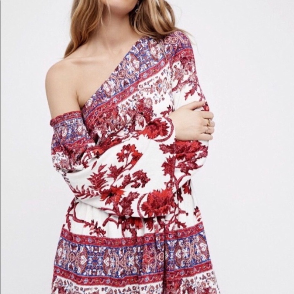 Free people - Picture 1 of 8